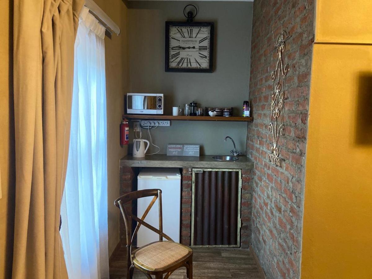 Cape Karoo Guesthouse Beaufort West Eksteriør bilde
