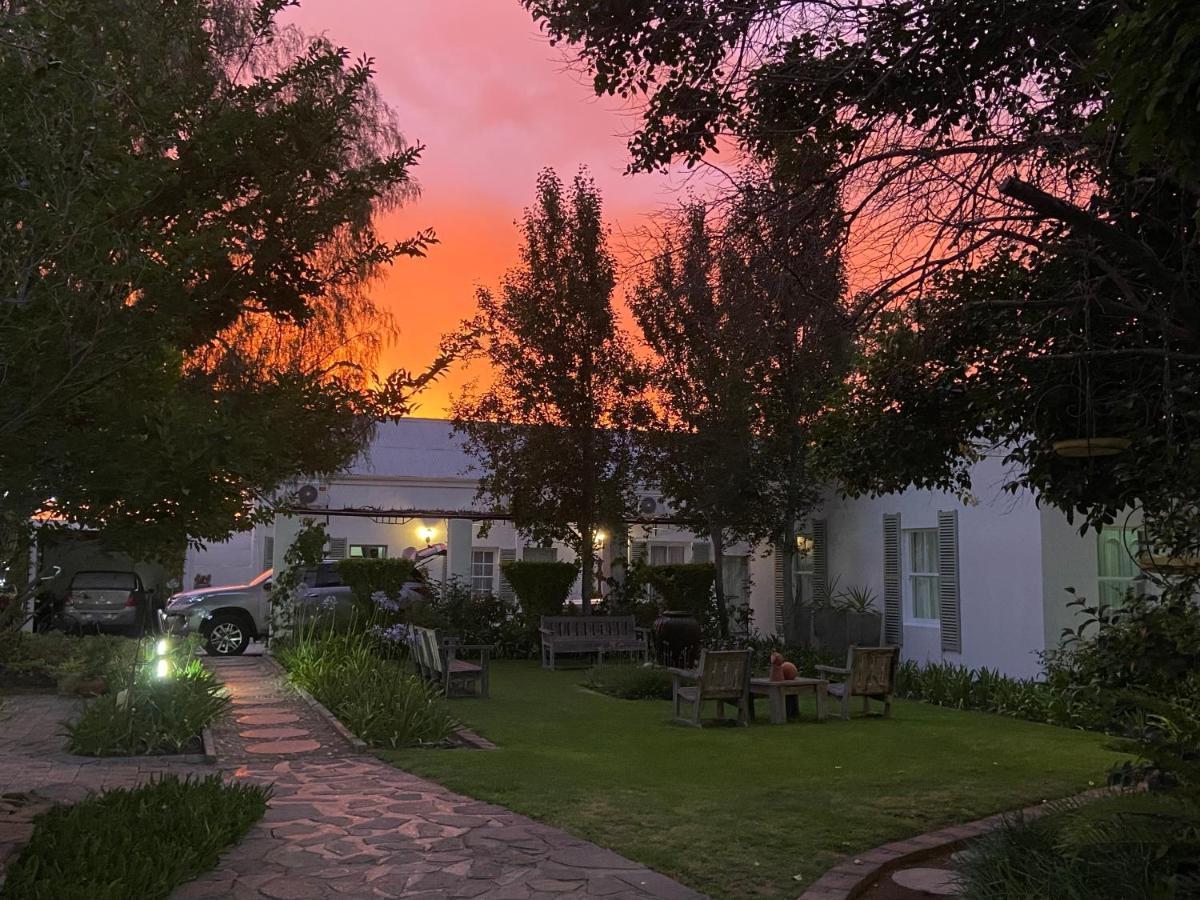 Cape Karoo Guesthouse Beaufort West Eksteriør bilde