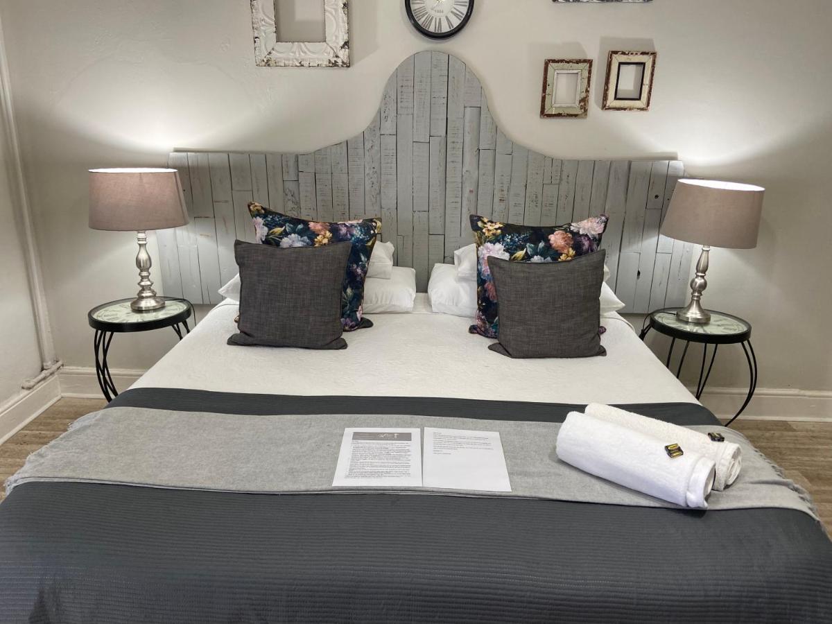 Cape Karoo Guesthouse Beaufort West Eksteriør bilde